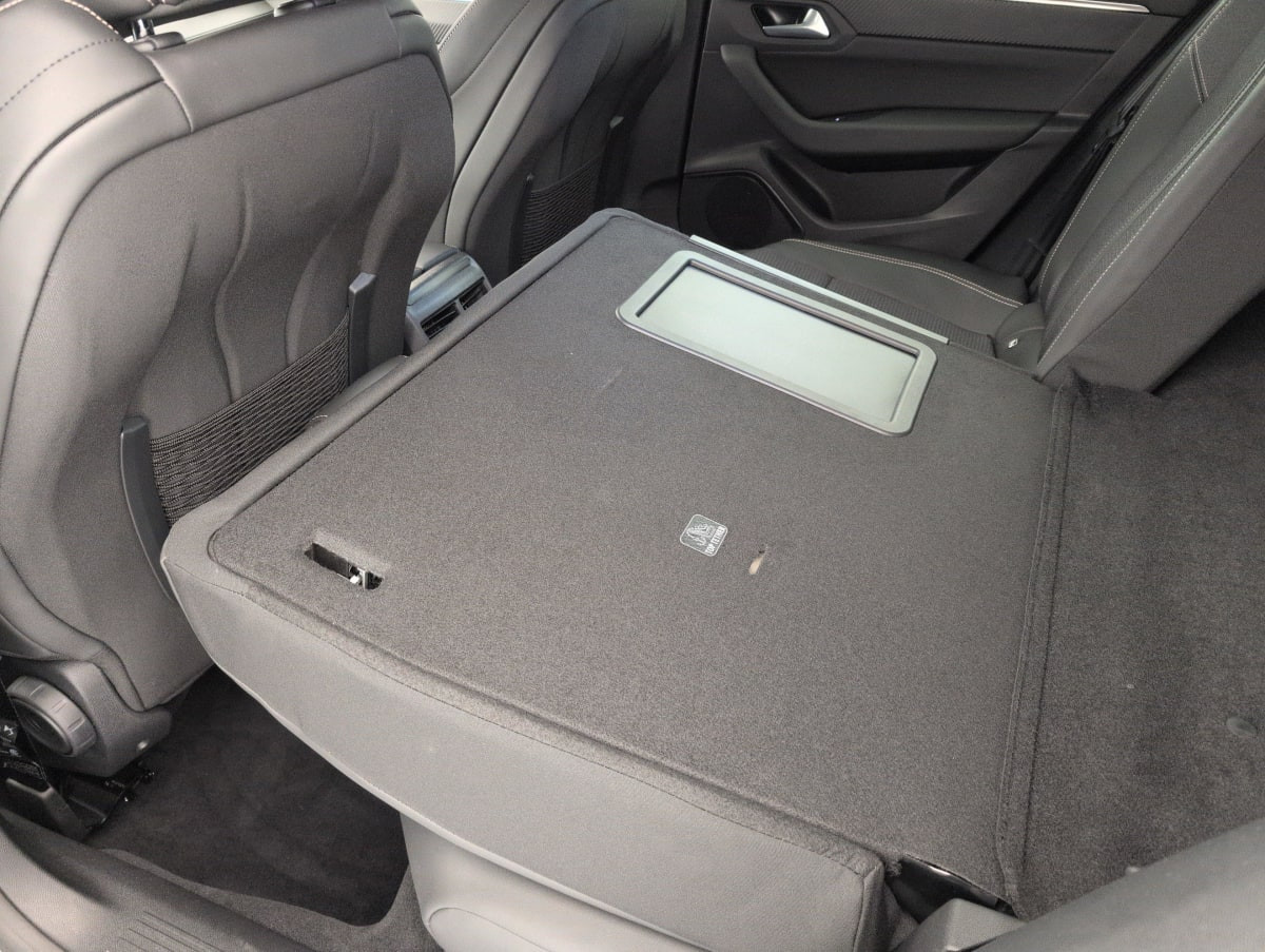 Vente en ligne Peugeot 508 SW Hybrid 225 e-EAT8 Allure au prix de 28 510 €