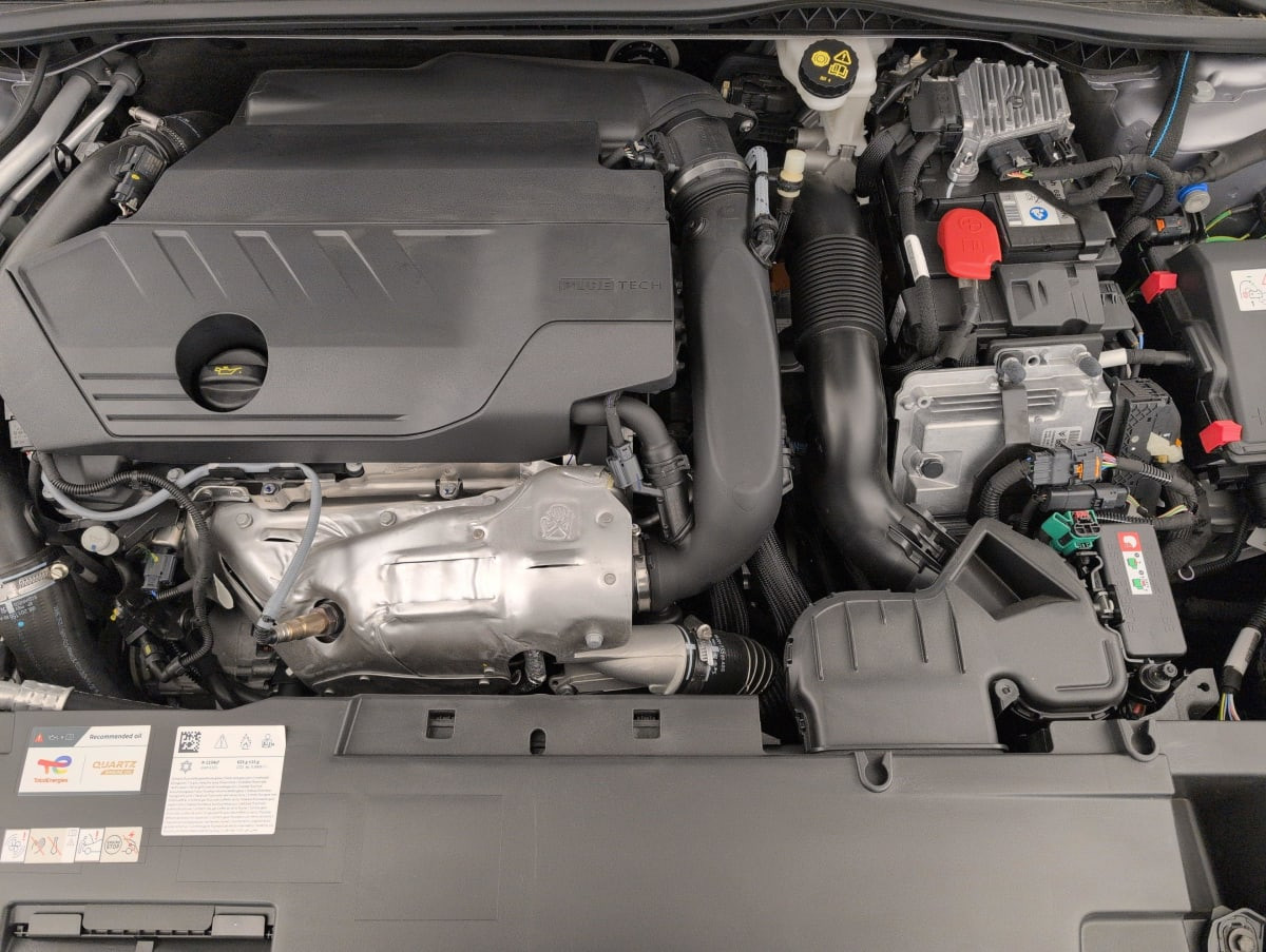 Vente en ligne Peugeot 508 SW Hybrid 225 e-EAT8 Allure au prix de 28 510 €