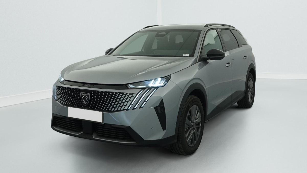 Peugeot 5008 HYBRID 145 CH E-DCS6 ALLURE occasion de 2025 en vente à Rennes