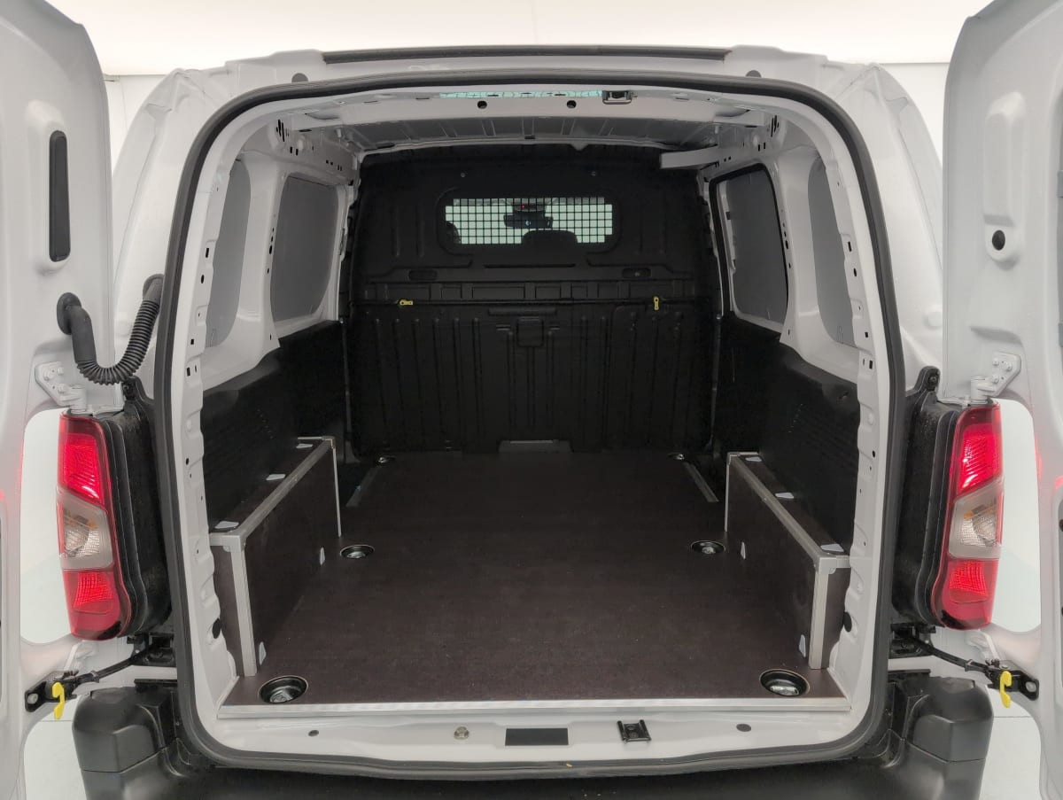 Vente en ligne Citroën Berlingo Fourgon M DIESEL 100 CH MANUELLE CHARGE UTILE MAJOREE au prix de 22 010 €