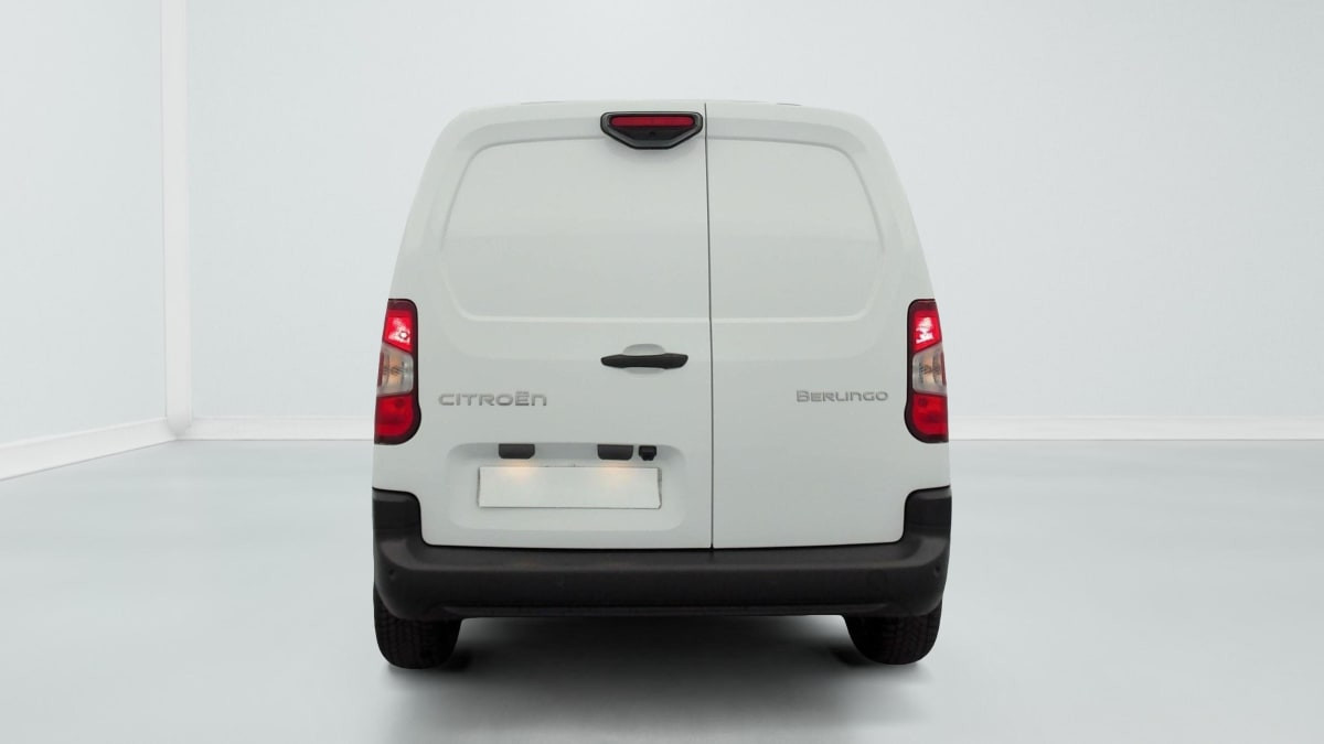 Vente en ligne Citroën Berlingo Fourgon M DIESEL 100 CH MANUELLE CHARGE UTILE MAJOREE au prix de 22 010 €