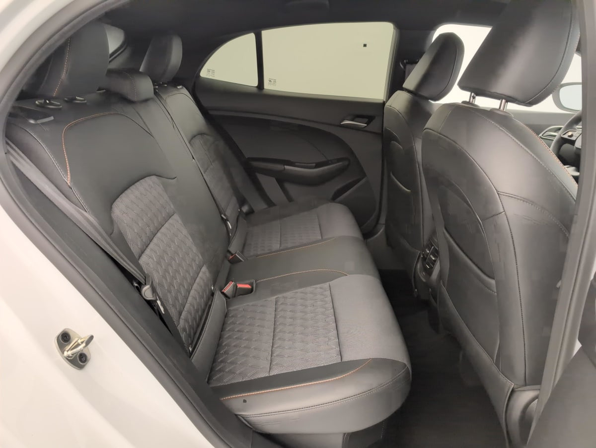 Vente en ligne Mg MG3 1.5 L Hybrid+ 195 ch Luxury au prix de 19 240 €