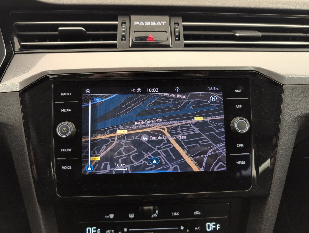 Vente en ligne Volkswagen Passat SW 1.5 TSI ACT OPF 150 DSG7 BUSINESS au prix de 21 300 €