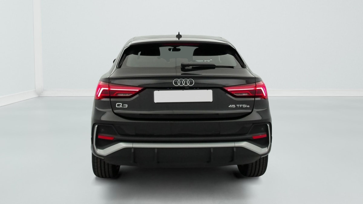 Vente en ligne Audi Q3 Sportback 45 TFSIe 245 ch S tronic 6 S line au prix de 33 660 €