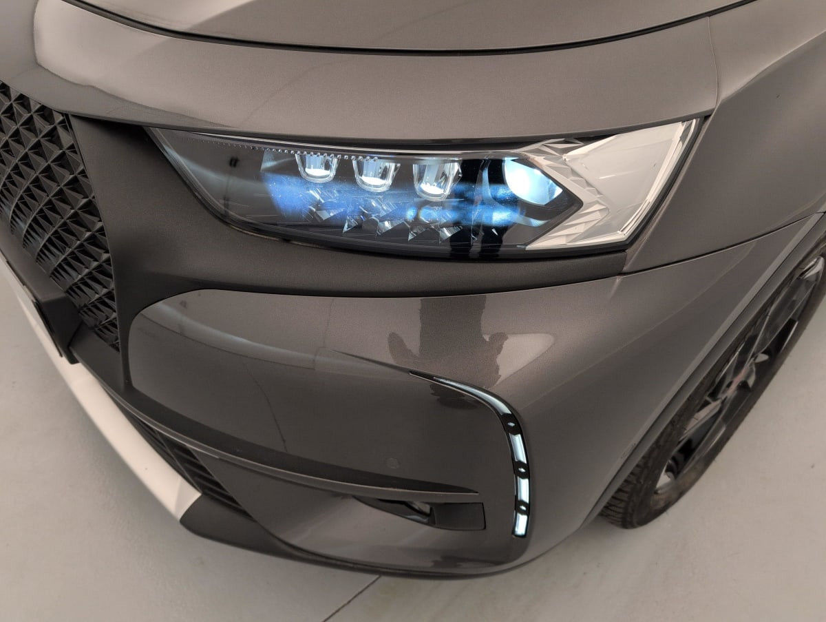 Vente en ligne Ds DS7 Crossback Hybride E-Tense 300 EAT8 4x4 Performance Line+ au prix de 22 330 €