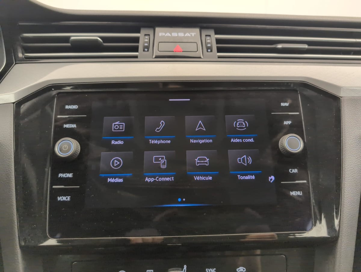 Vente en ligne Volkswagen Passat SW 1.5 TSI ACT OPF 150 DSG7 BUSINESS au prix de 21 300 €
