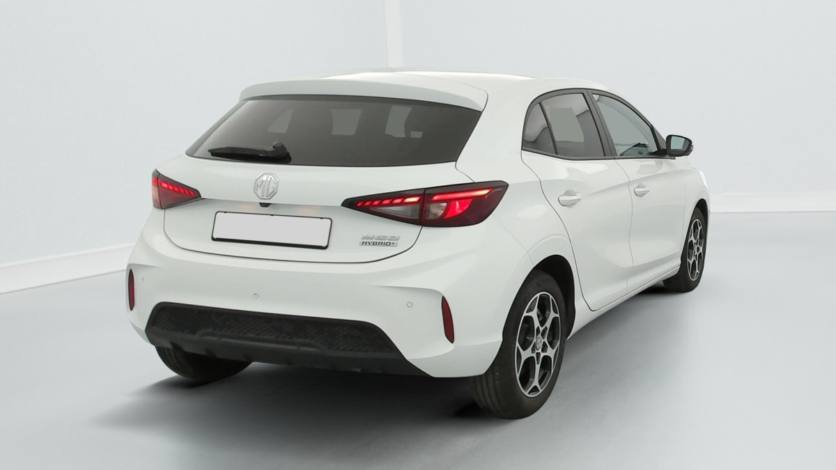 Vente en ligne Mg MG3 1.5 L Hybrid+ 195 ch Luxury au prix de 19 240 €