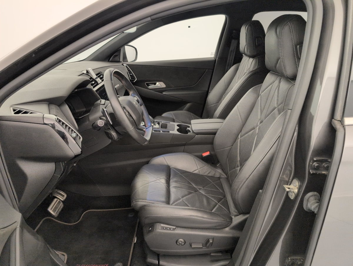 Vente en ligne Ds DS7 Crossback Hybride E-Tense 300 EAT8 4x4 Performance Line+ au prix de 22 330 €