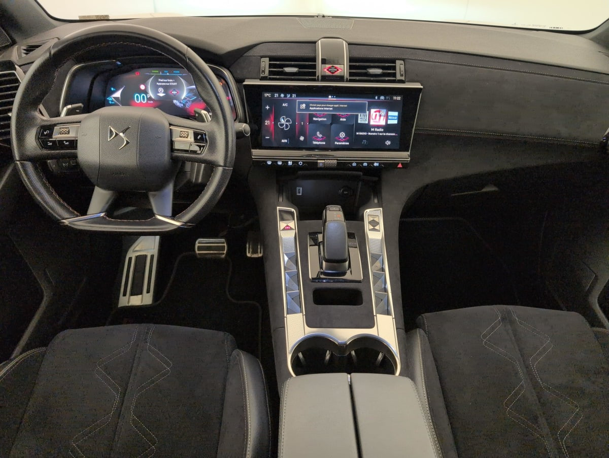 Vente en ligne Ds DS7 Crossback Hybride Rechargeable E-Tense 225 EAT8 Performance Line au prix de 25 420 €
