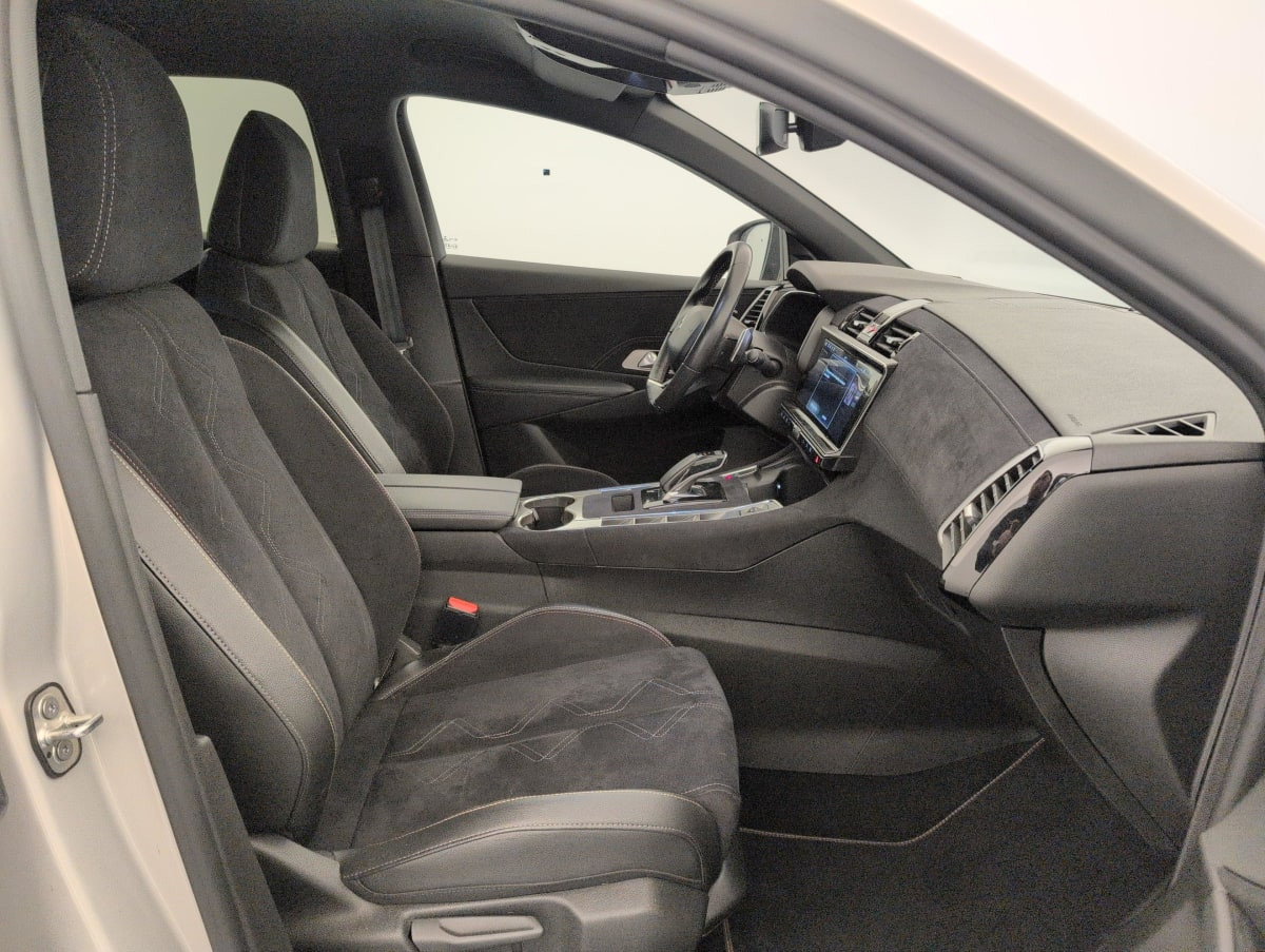 Vente en ligne Ds DS7 Crossback Hybride Rechargeable E-Tense 225 EAT8 Performance Line au prix de 25 420 €