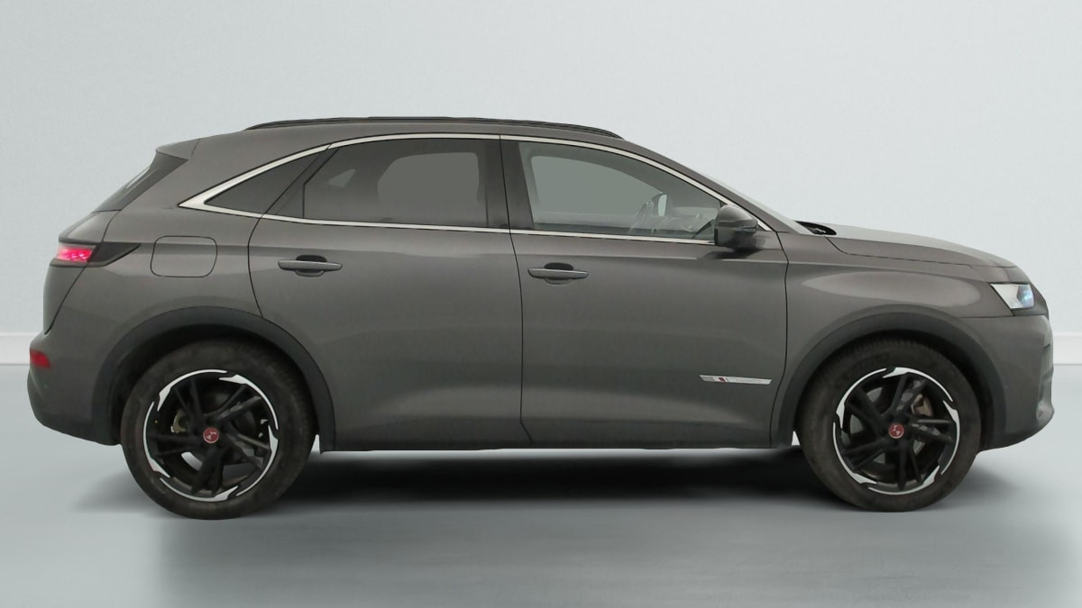Vente en ligne Ds DS7 Crossback Hybride E-Tense 300 EAT8 4x4 Performance Line+ au prix de 22 330 €