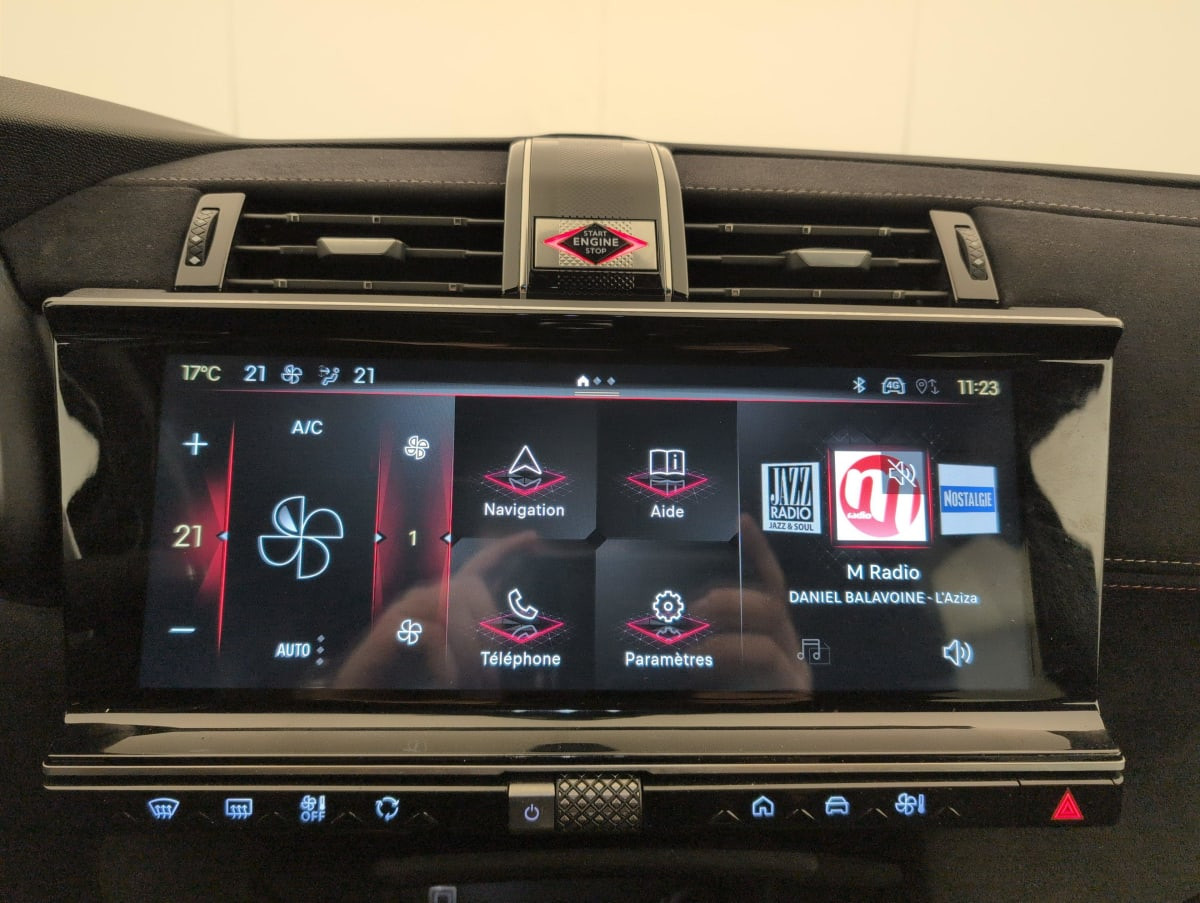 Vente en ligne Ds DS7 Crossback Hybride Rechargeable E-Tense 225 EAT8 Performance Line au prix de 25 420 €