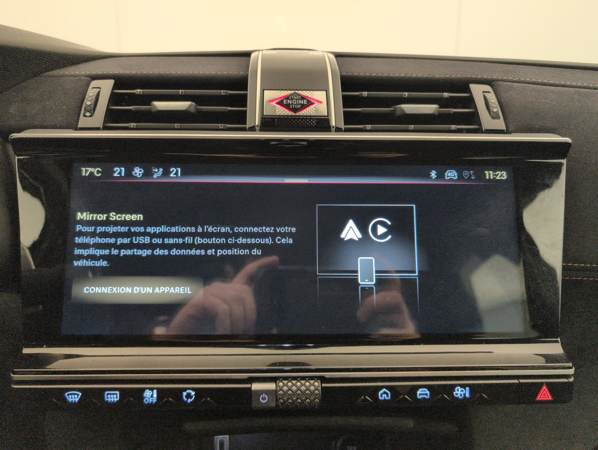 Vente en ligne Ds DS7 Crossback Hybride Rechargeable E-Tense 225 EAT8 Performance Line au prix de 25 420 €