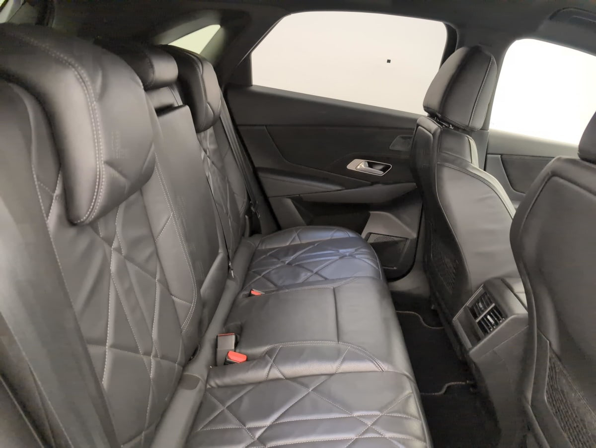 Vente en ligne Ds DS7 Crossback Hybride E-Tense 300 EAT8 4x4 Performance Line+ au prix de 22 330 €