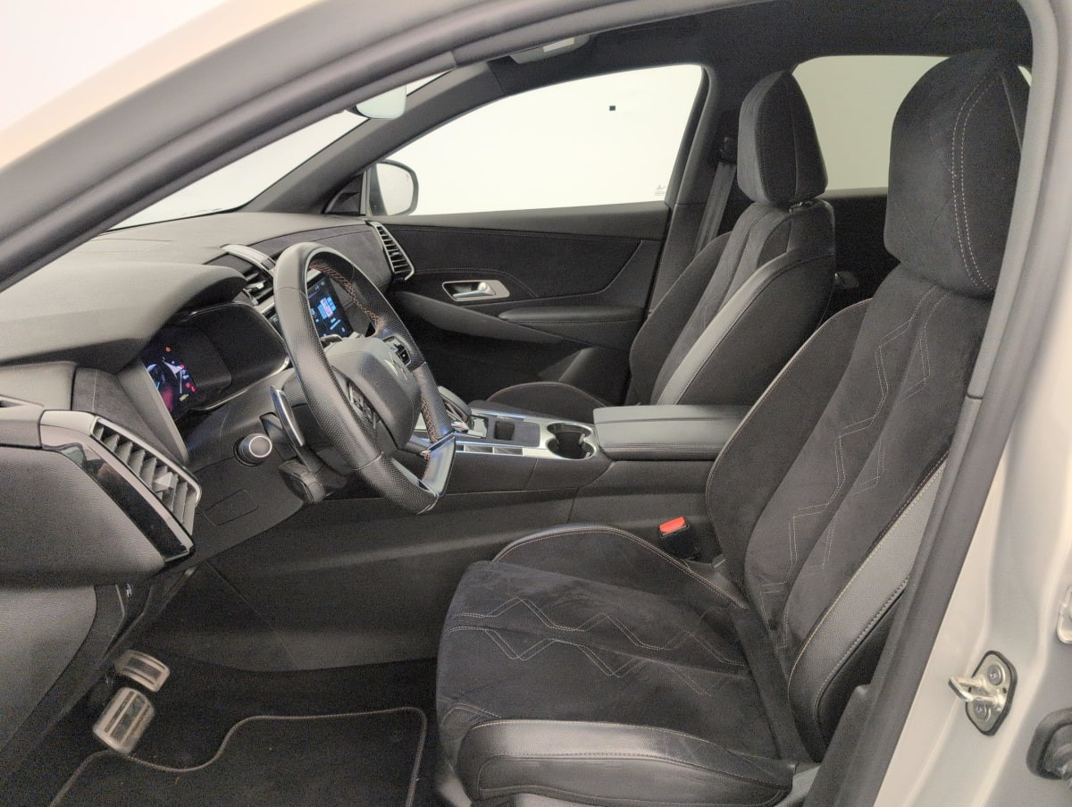 Vente en ligne Ds DS7 Crossback Hybride Rechargeable E-Tense 225 EAT8 Performance Line au prix de 25 420 €