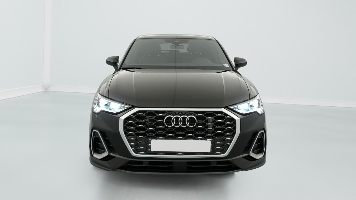 Vente en ligne Audi Q3 Sportback 45 TFSIe 245 ch S tronic 6 S line au prix de 33 660 €