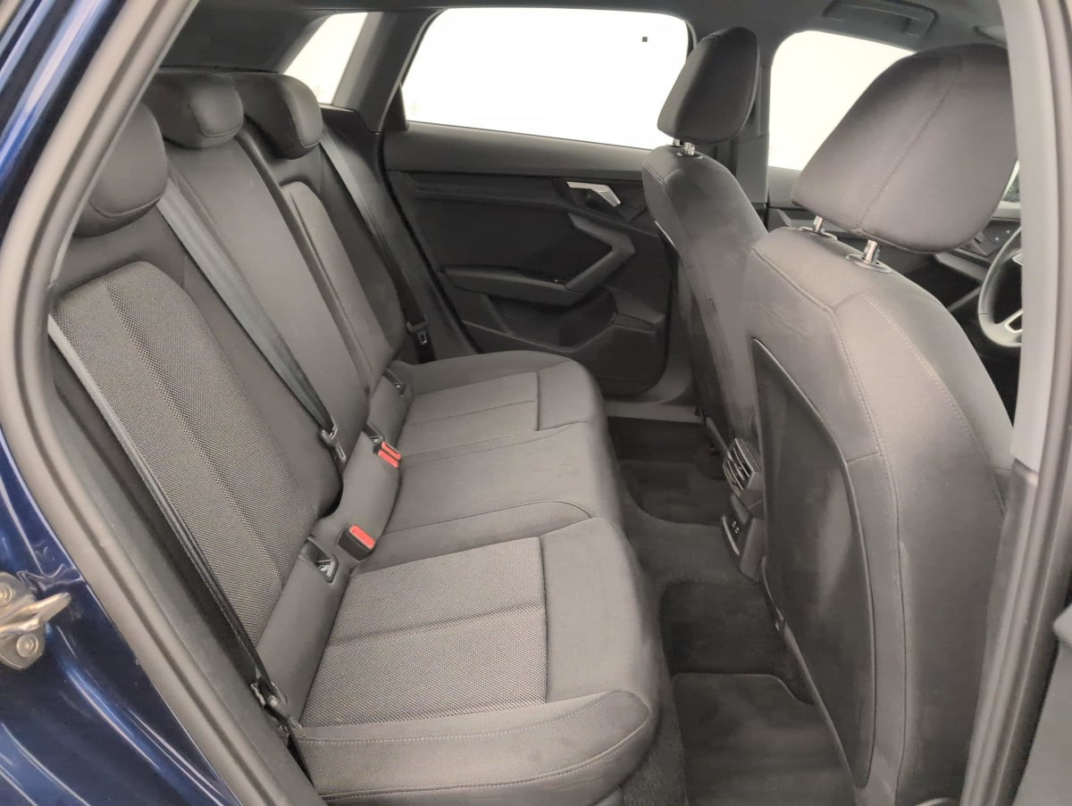 Vente en ligne Audi A3 40 TFSIe 204 S tronic 6 Design au prix de 27 480 €