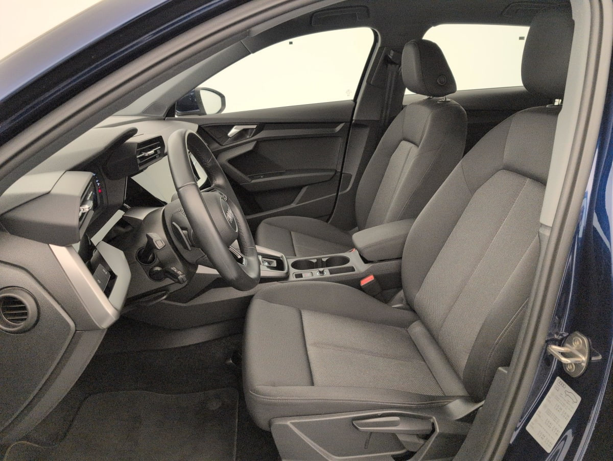 Vente en ligne Audi A3 40 TFSIe 204 S tronic 6 Design au prix de 27 480 €