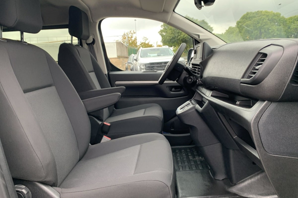 Vente en ligne Citroën Jumpy Fourgon DIESEL 180 CH M AUTOMAT au prix de 34 370 €