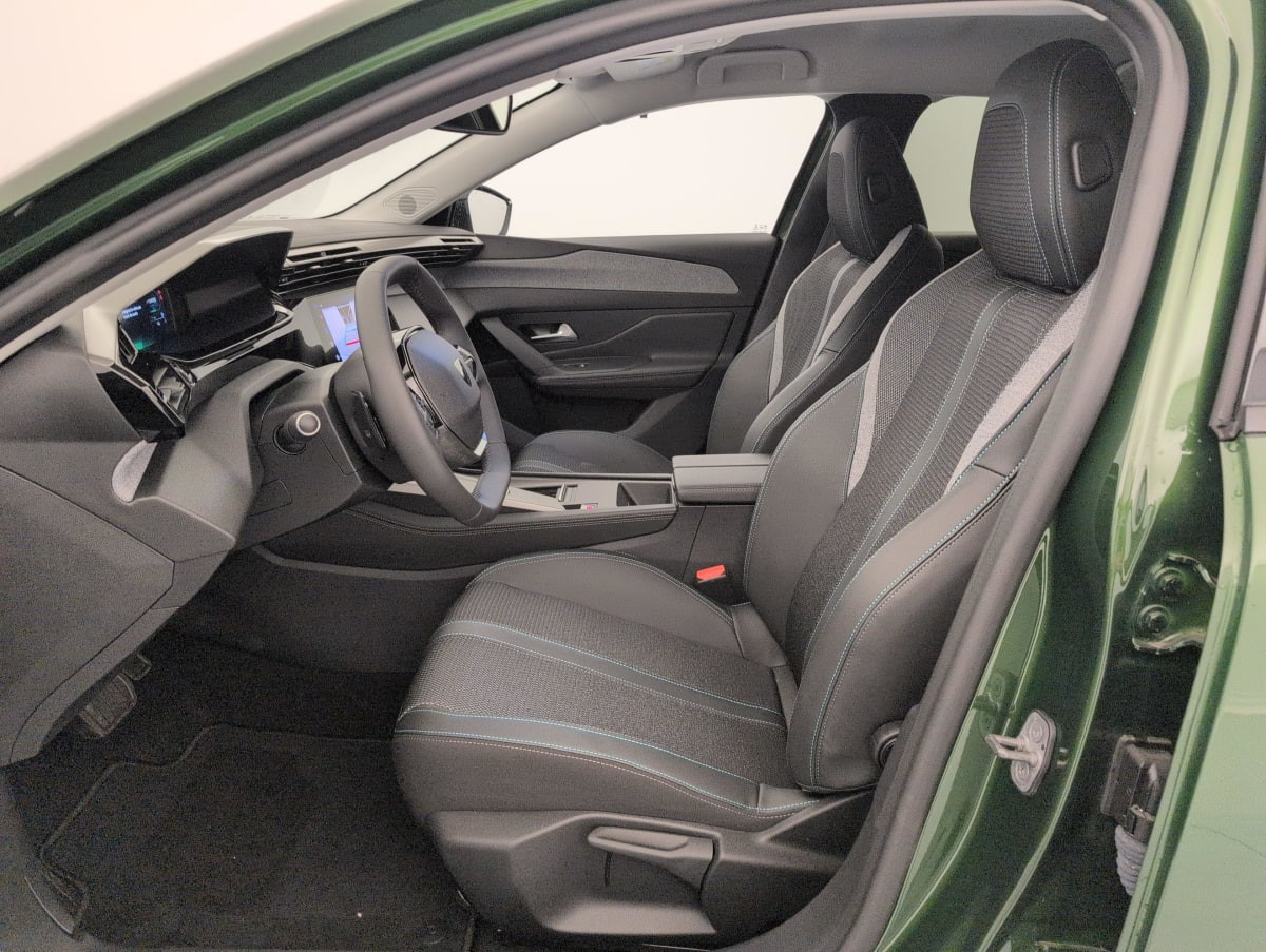 Vente en ligne Peugeot 308 PHEV 180 e-EAT8 Allure Pack au prix de 23 160 €