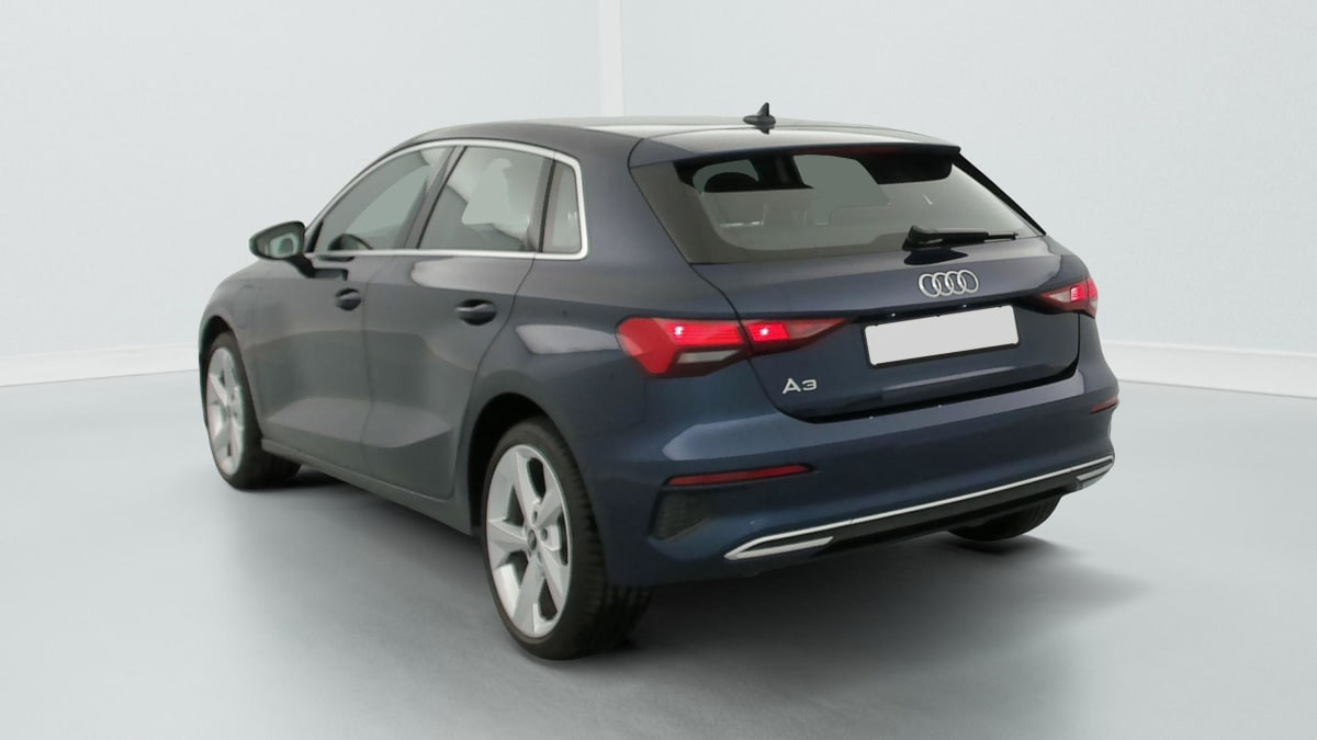 Vente en ligne Audi A3 40 TFSIe 204 S tronic 6 Design au prix de 27 480 €