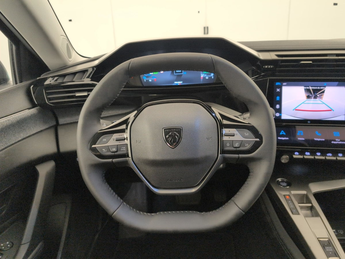 Vente en ligne Peugeot 308 PHEV 180 e-EAT8 Allure Pack au prix de 23 160 €