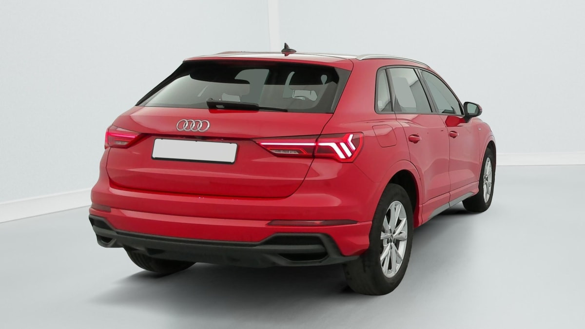 Vente en ligne Audi Q3 45 TFSIe 245 ch S tronic 6 S line au prix de 29 540 €