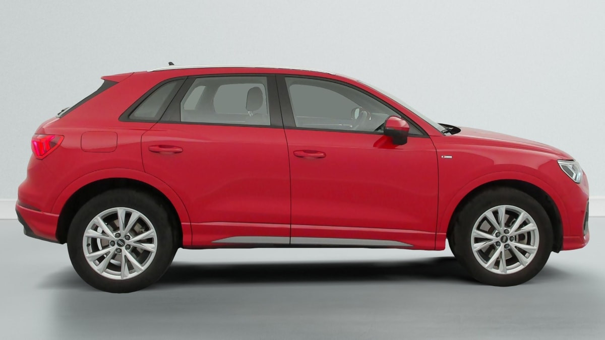 Vente en ligne Audi Q3 45 TFSIe 245 ch S tronic 6 S line au prix de 29 540 €