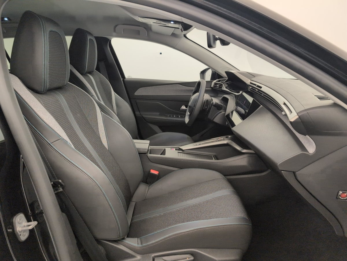 Vente en ligne Peugeot 408 Hybrid 145 e-DCS6 Allure au prix de 21 300 €