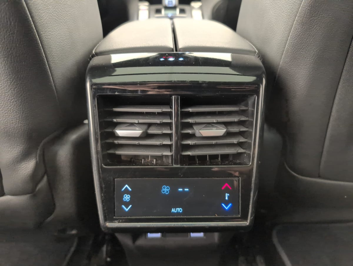 Vente en ligne Ds DS7 Crossback BlueHDi 130 EAT8 Rivoli au prix de 29 540 €