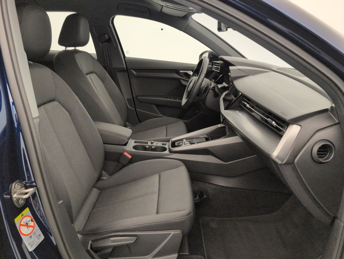 Vente en ligne Audi A3 40 TFSIe 204 S tronic 6 Design au prix de 27 480 €