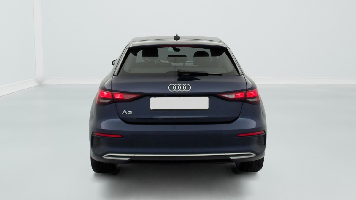 Vente en ligne Audi A3 40 TFSIe 204 S tronic 6 Design au prix de 27 480 €