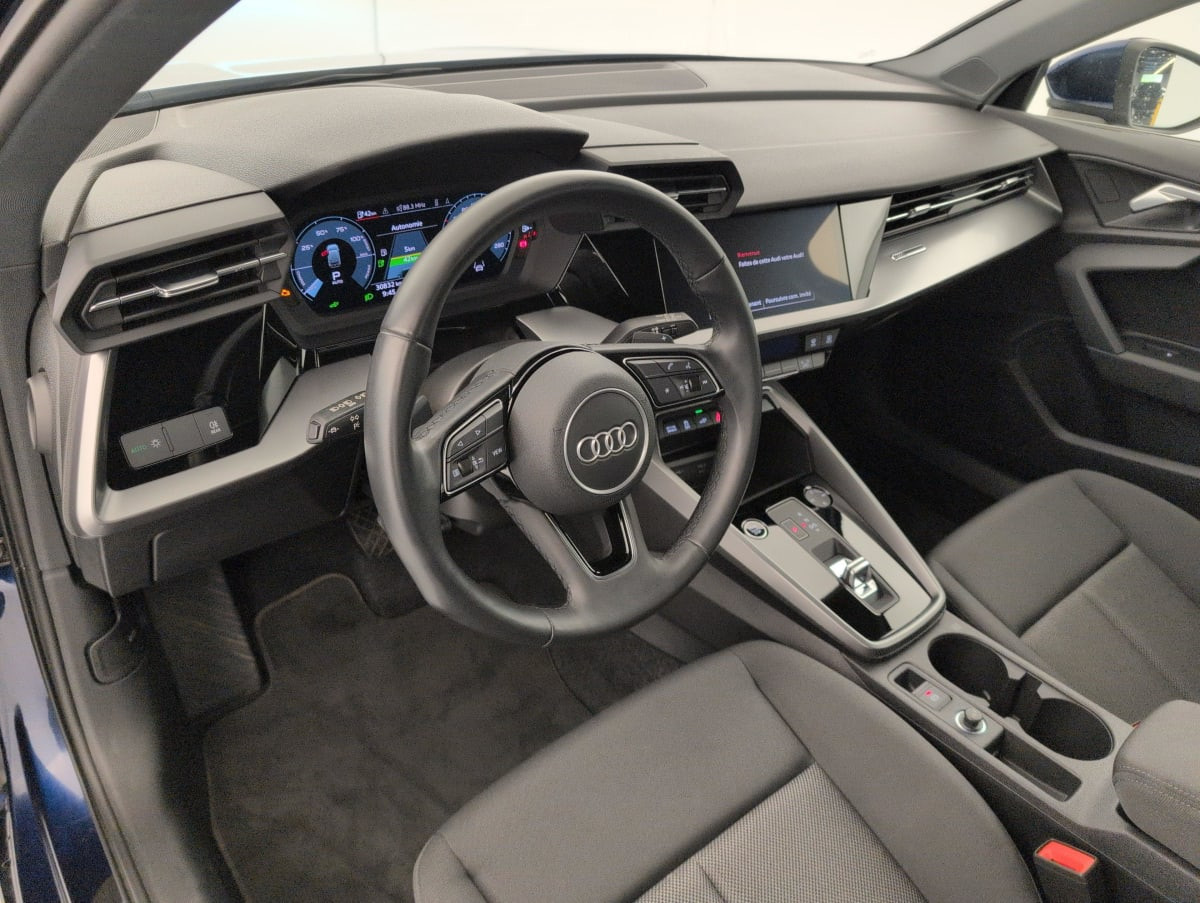 Vente en ligne Audi A3 40 TFSIe 204 S tronic 6 Design au prix de 27 480 €