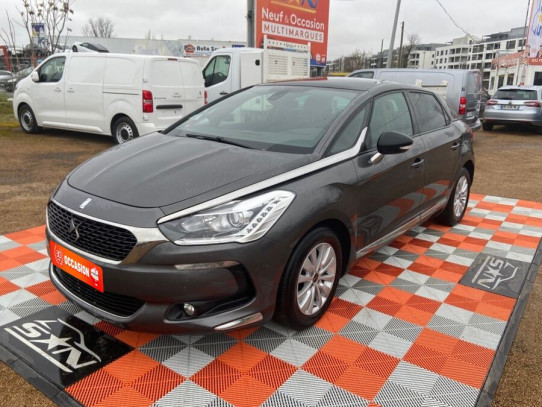 Acheter DS DS5 1.6 BlueHdi 120 EAT6 SO CHIC Toit Pano chez SN Diffusion