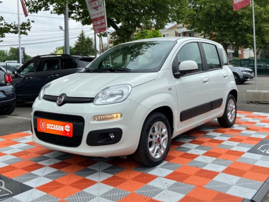 Acheter FIAT Panda 1.2 69 LOUNGE Clim Jantes Alu Radar chez SN Diffusion