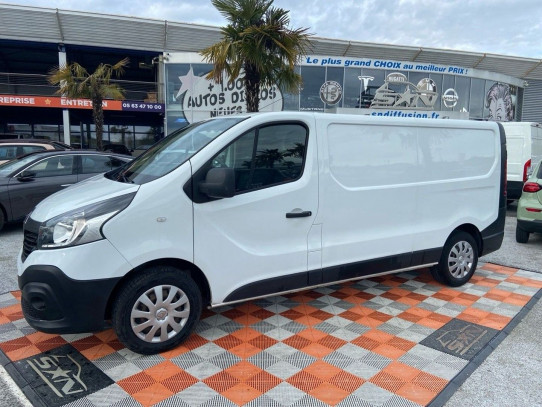 Acheter RENAULT TRAFIC L2H1 1.6 120 CONFORT chez SN Diffusion