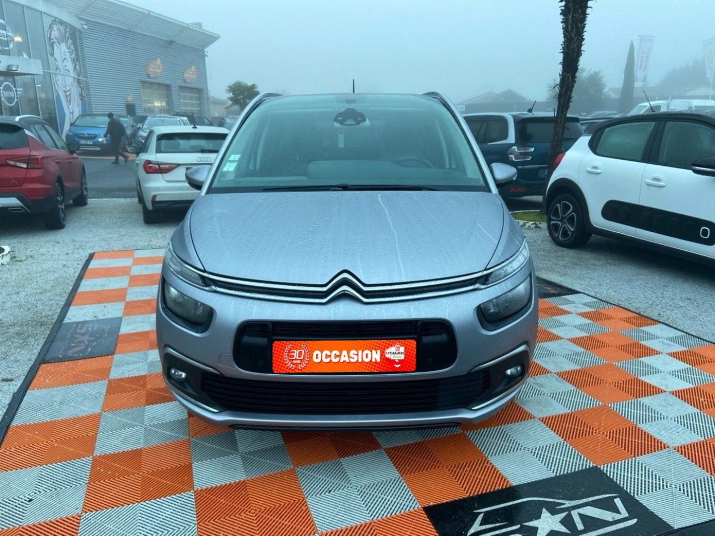 CITROEN Grand C4 SpaceTourer en vente à Castres chez votre mandataire automobile