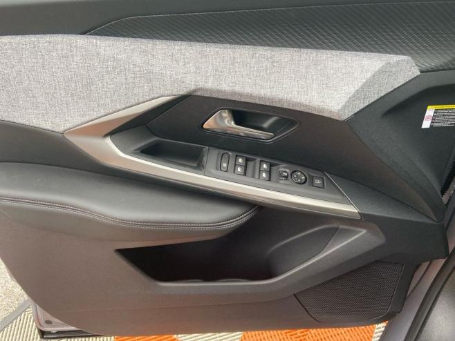 PEUGEOT 3008 en vente à Castres chez votre mandataire automobile