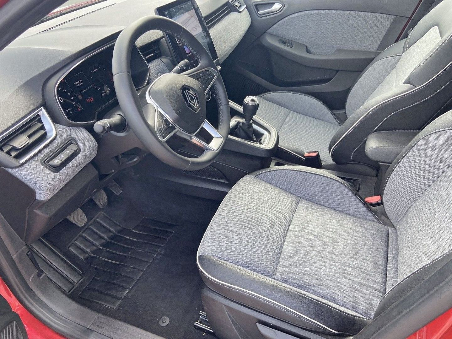 RENAULT Clio en vente à Castres chez votre mandataire automobile