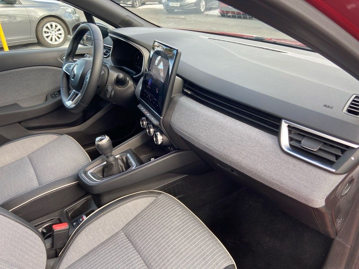 RENAULT Clio en vente à Castres chez votre mandataire automobile