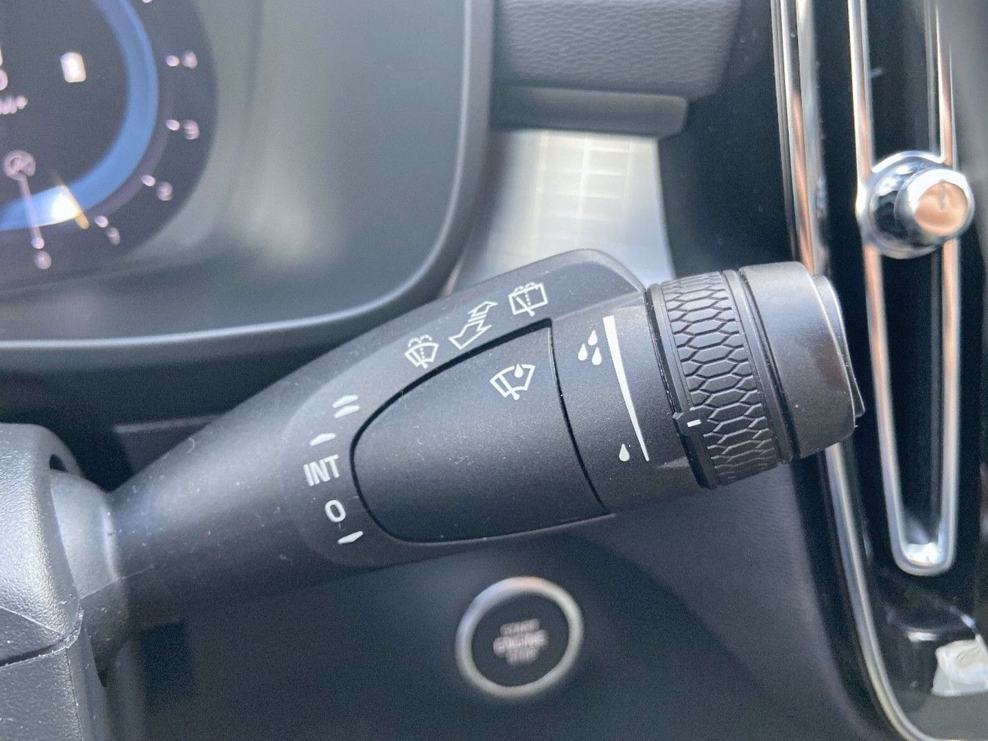 VOLVO XC 40 en vente à Castres chez votre mandataire automobile