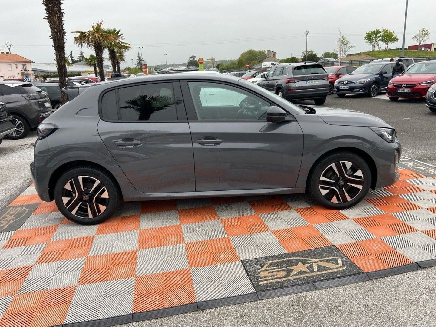 PEUGEOT 208 en vente à Castres chez votre mandataire automobile