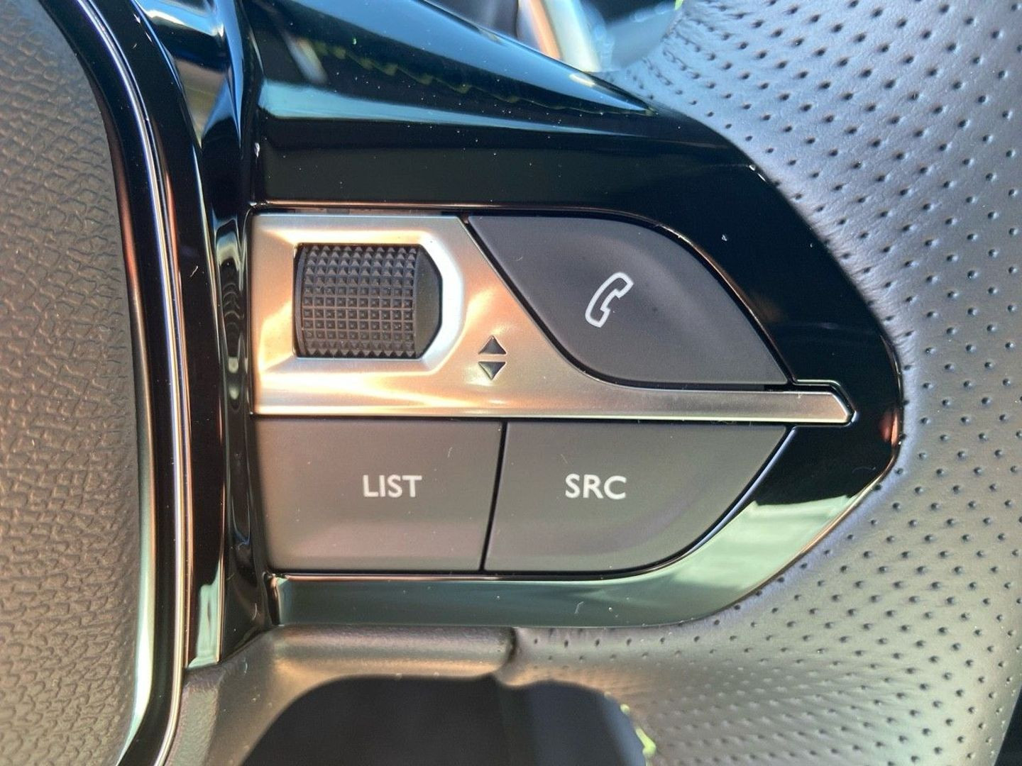 PEUGEOT 2008 en vente à Castres chez votre mandataire automobile