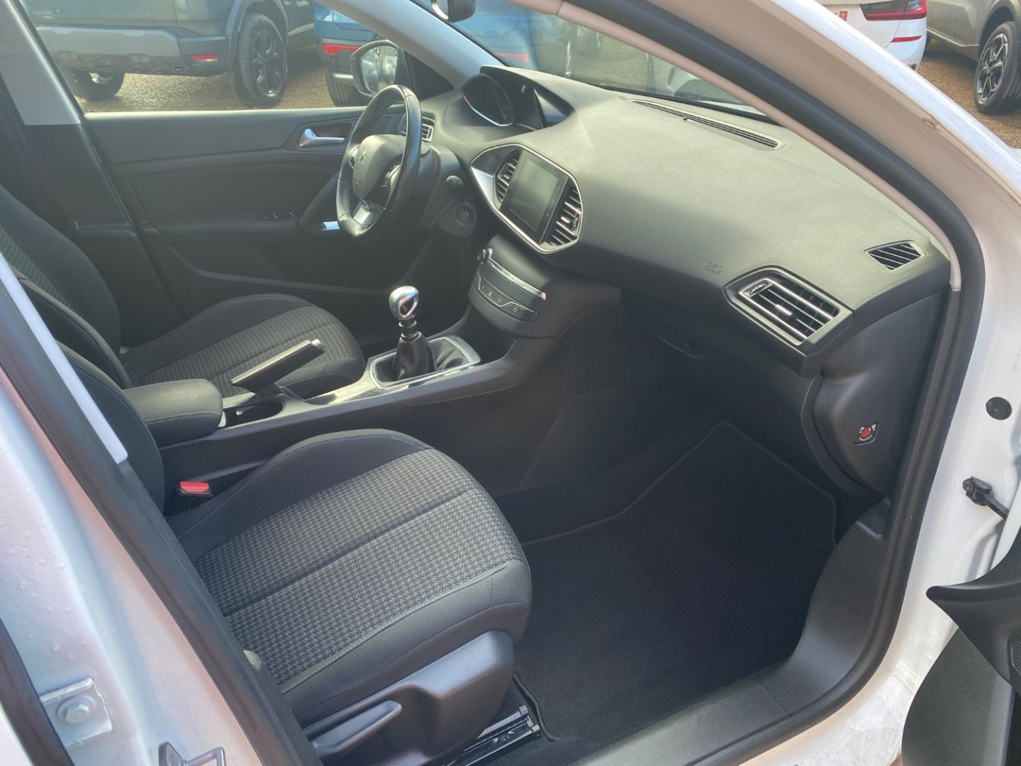 PEUGEOT 308 en vente à Castres chez votre mandataire automobile