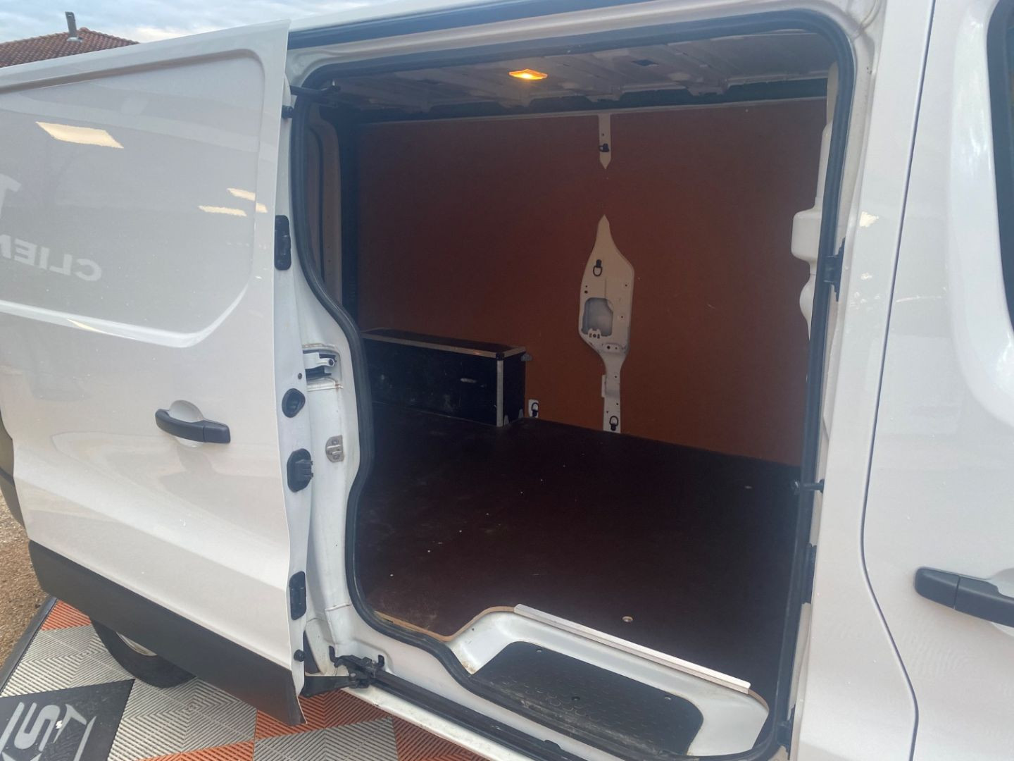 RENAULT TRAFIC FOURGON en vente à Castres chez votre mandataire automobile