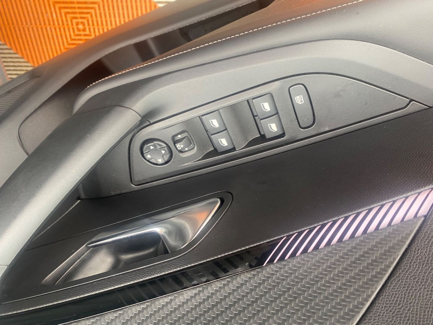 PEUGEOT 2008 en vente à Castres chez votre mandataire automobile