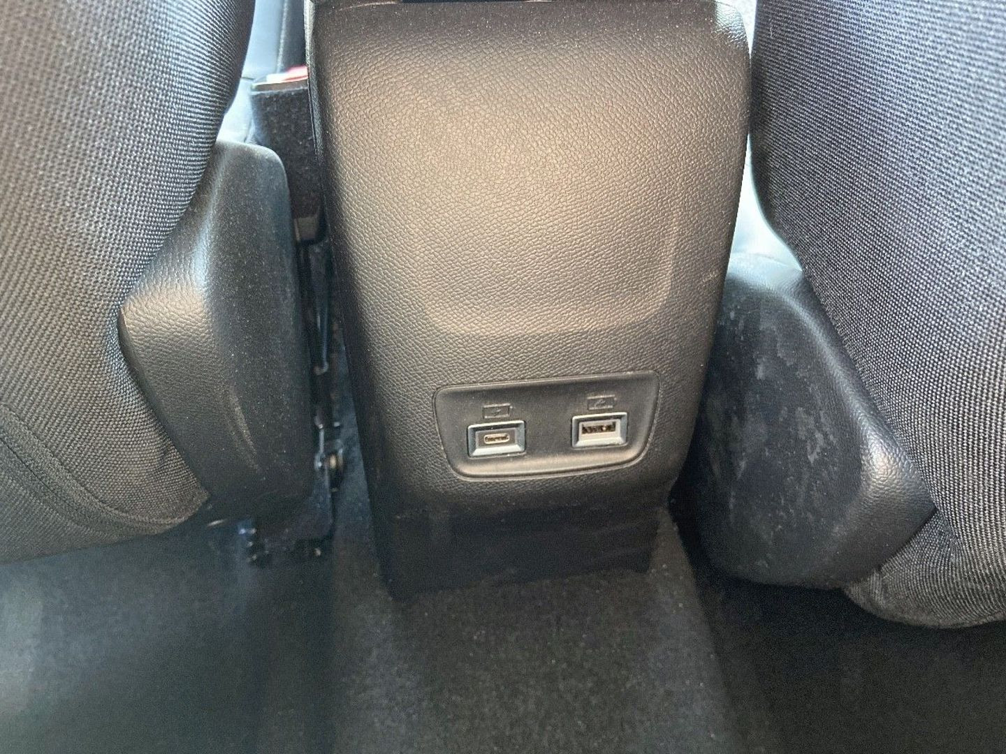 PEUGEOT 208 en vente à Castres chez votre mandataire automobile