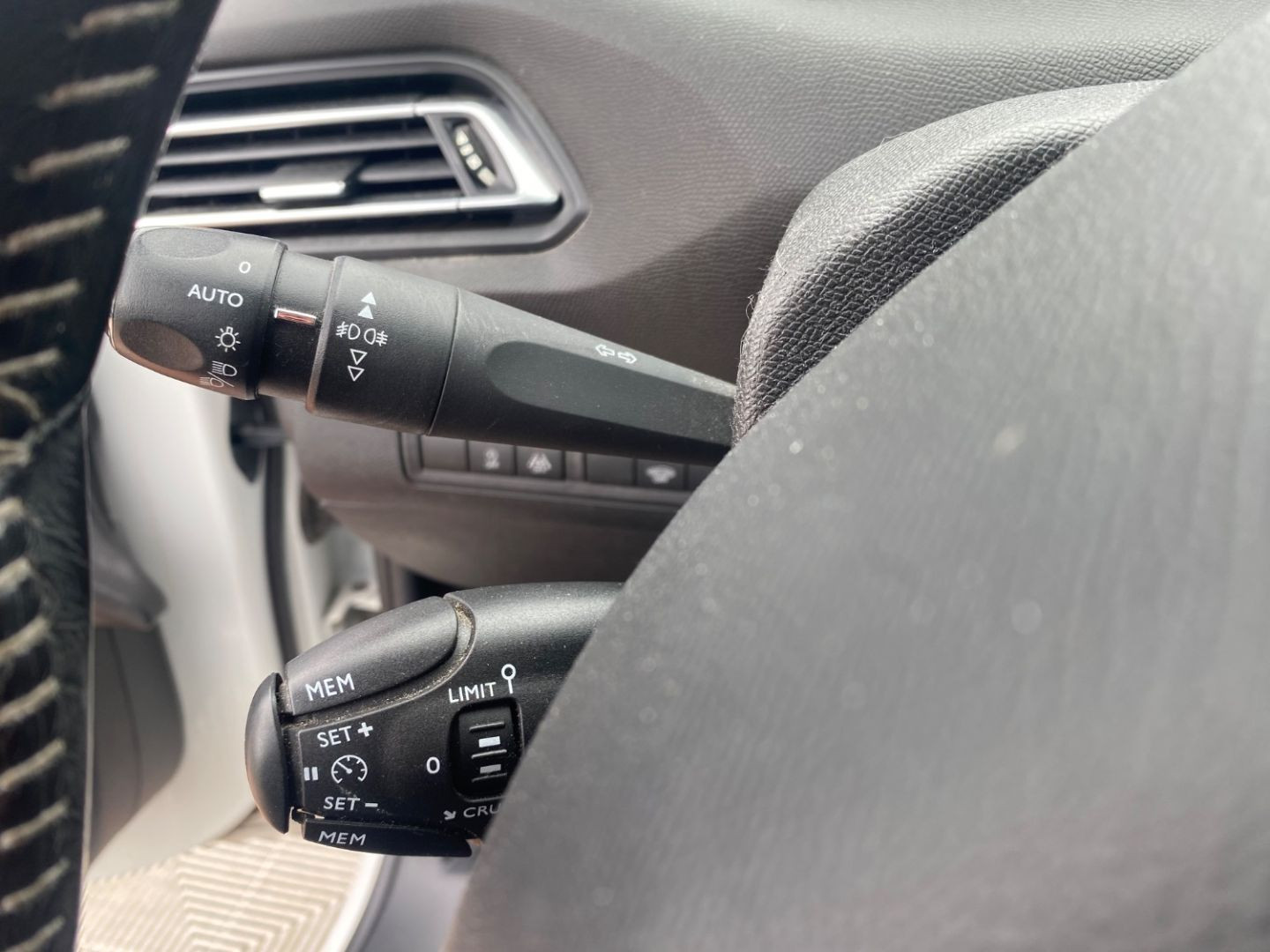 PEUGEOT 308 en vente à Castres chez votre mandataire automobile