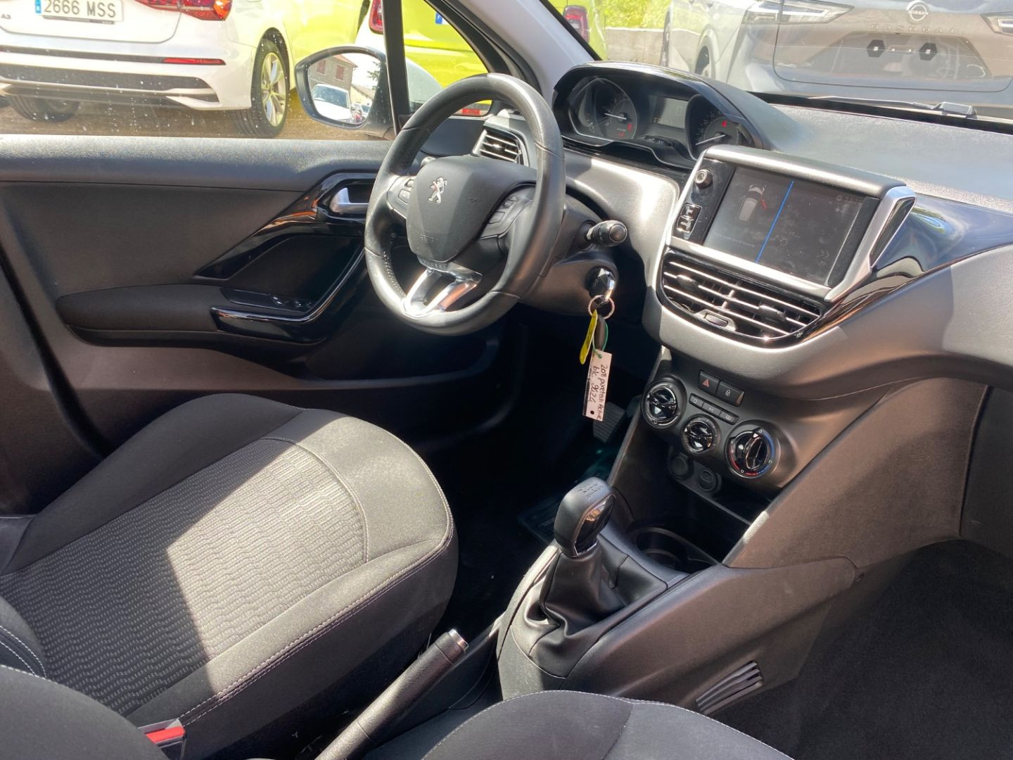 PEUGEOT 208 en vente à Castres chez votre mandataire automobile
