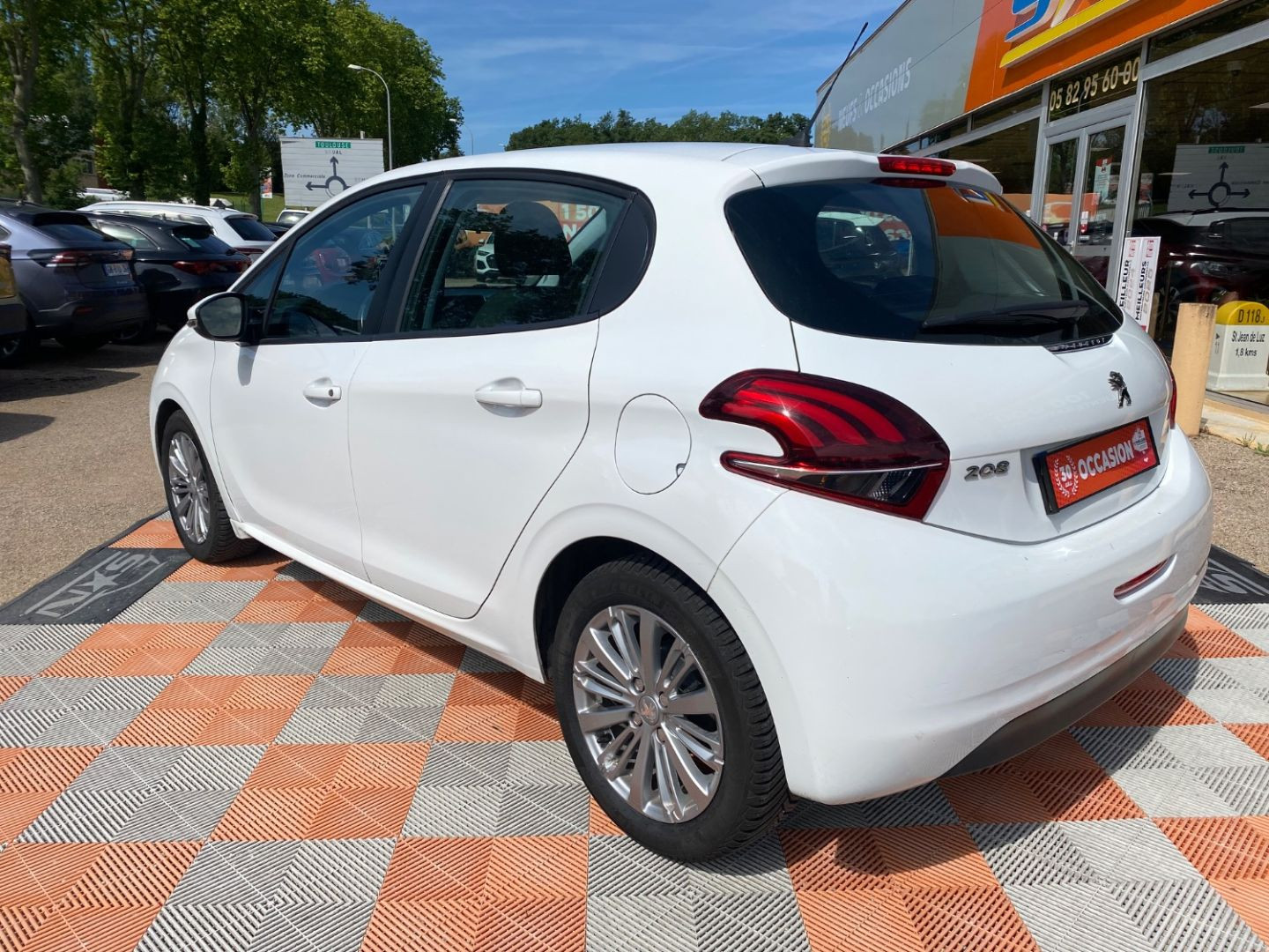 PEUGEOT 208 en vente à Castres chez votre mandataire automobile